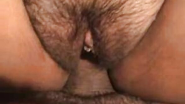 في سن المراهقة يعطي اللسان إلى رجل مسن الجنس امام افلام سكس الفنانه ليلى علوي الكاميرا الخفية