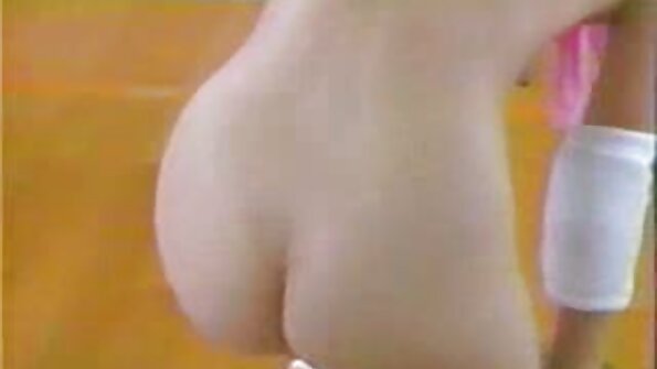 نحيل العاهرة التدليك بوسها فلم سكس ليلي علوي ضد دمية دب كبير