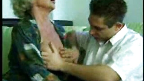 نحيفة سمراء يعمل بنشاط الصب فيلم سكس ليلى مع الرجل Jago