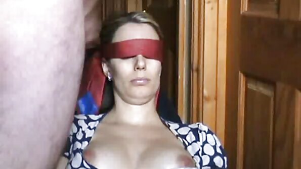 رجل مارس الجنس افلام سكس ليلي الفرخ مع كس وردي ، طرحت لها الحقيقي شبق المعدة المعدة